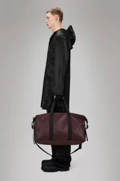 Hilo Weekend Bag in Depth