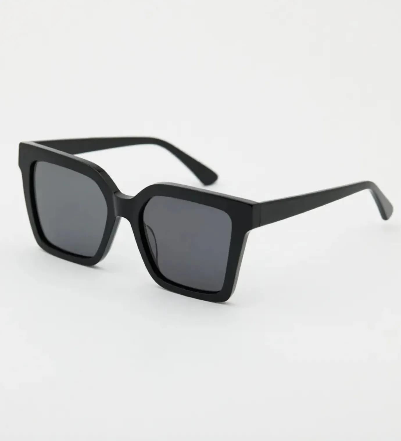 Ivy Black Sunglass Readers