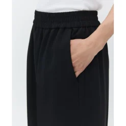 Jonah Classic Gaberdine Black Cropped Trousers