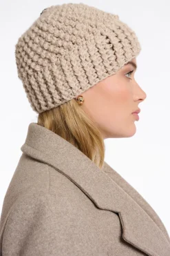 Kevina Knitted Hat with Detachable Faux Fur PomPom