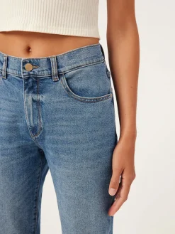 Riley Vintage Oasis Boyfriend Straight Jeans