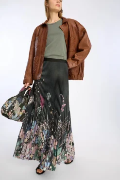 Taulla Black Print Pleated Skirt